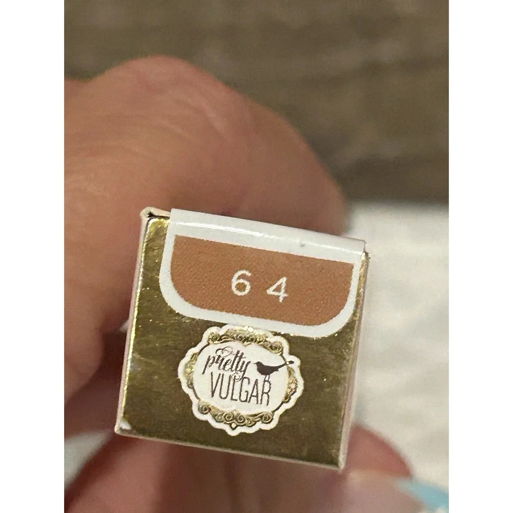NIB Pretty Vulgar Under Cover Concealer Shade 64 Full Size 4mL